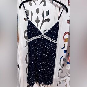 Navy Floral Lace-Trim Slip Dress Adjustable Straps with Bow Back Hollister L T